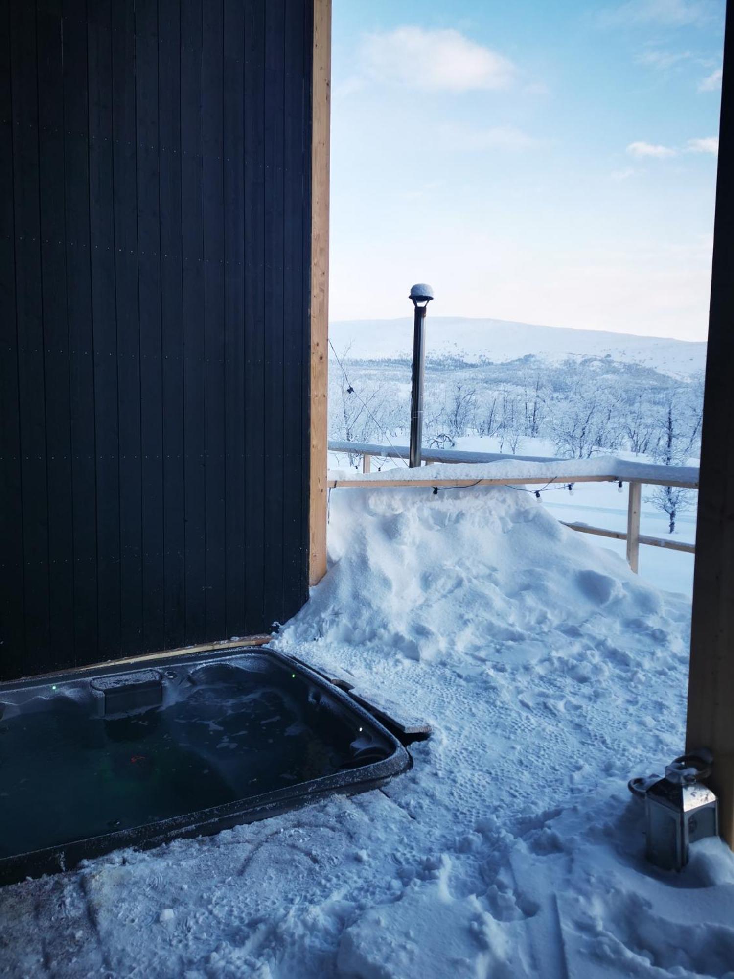 Aurora View Lapland, Sky View Bedroom & Jacuzzi